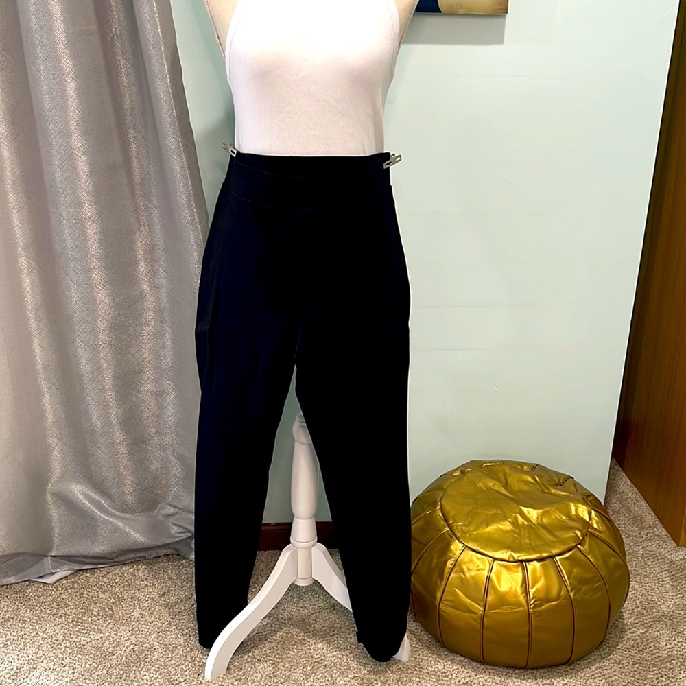 NWT black matty m pants. Size large. Pull on.